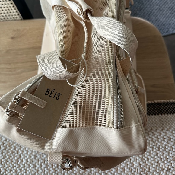 Beis The Regulation Carry On NWT - Picture 7 of 9